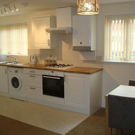 At Home In The City Serviced Apartments Newport Экстерьер фото