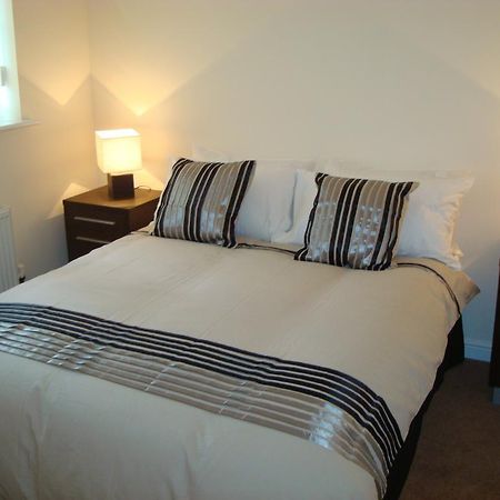 At Home In The City Serviced Apartments Newport Экстерьер фото