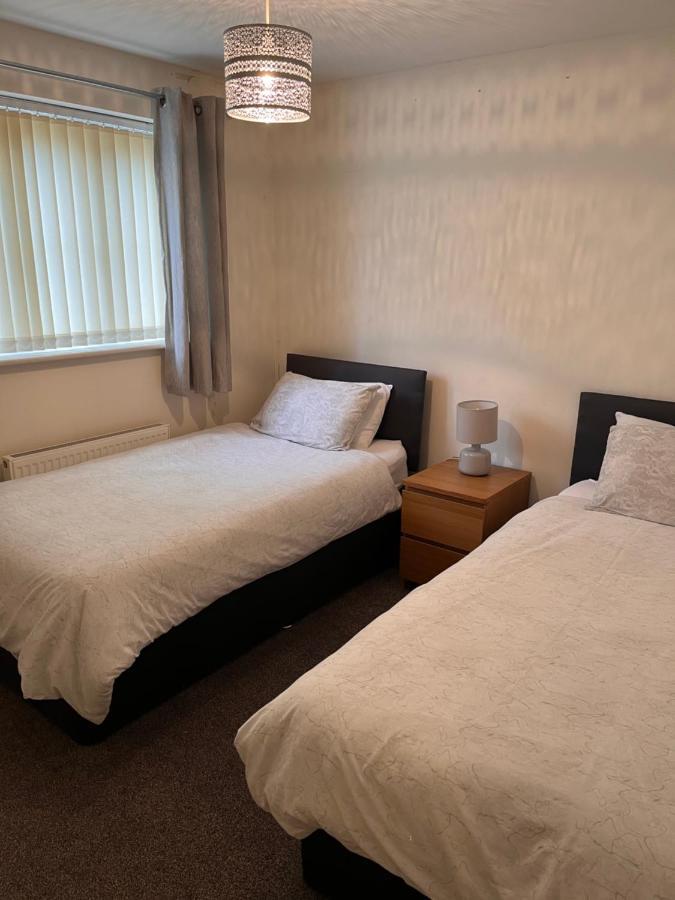 At Home In The City Serviced Apartments Newport Экстерьер фото